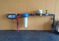 prosty_sposob_na_twarda_wode_generator_do_odkamieniania_instalacji_wody_zmiekczanie_wody_elektrostatyczne_elektromagnetyczne_zmiekczanie_wody